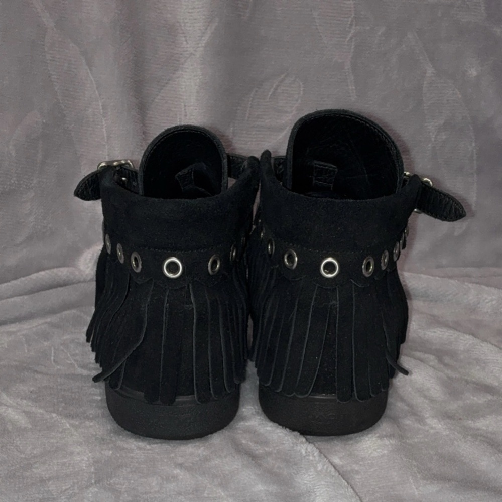 Coach Fringe Roccasin Sneaker with Stud Accents in Black, Women’s 8 - Picture 3 of 7